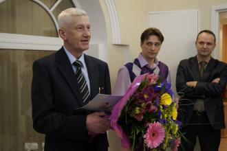 Директора Пряжинского филиала ОАО "ПКС" Барсукова Алексея Валентиновича поздравили с юбилеем.